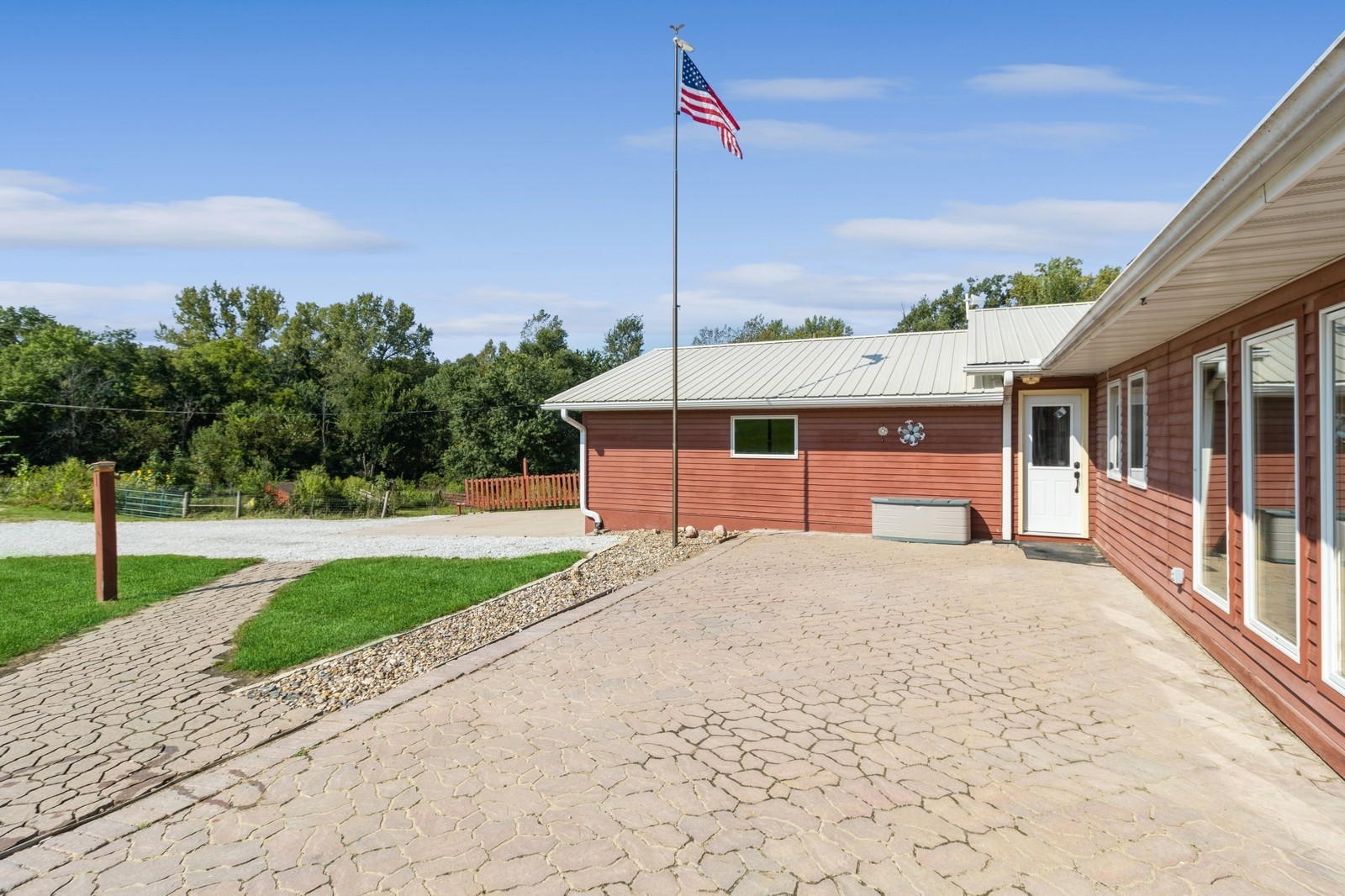 1739 108th Place, Knoxville, Iowa image 14