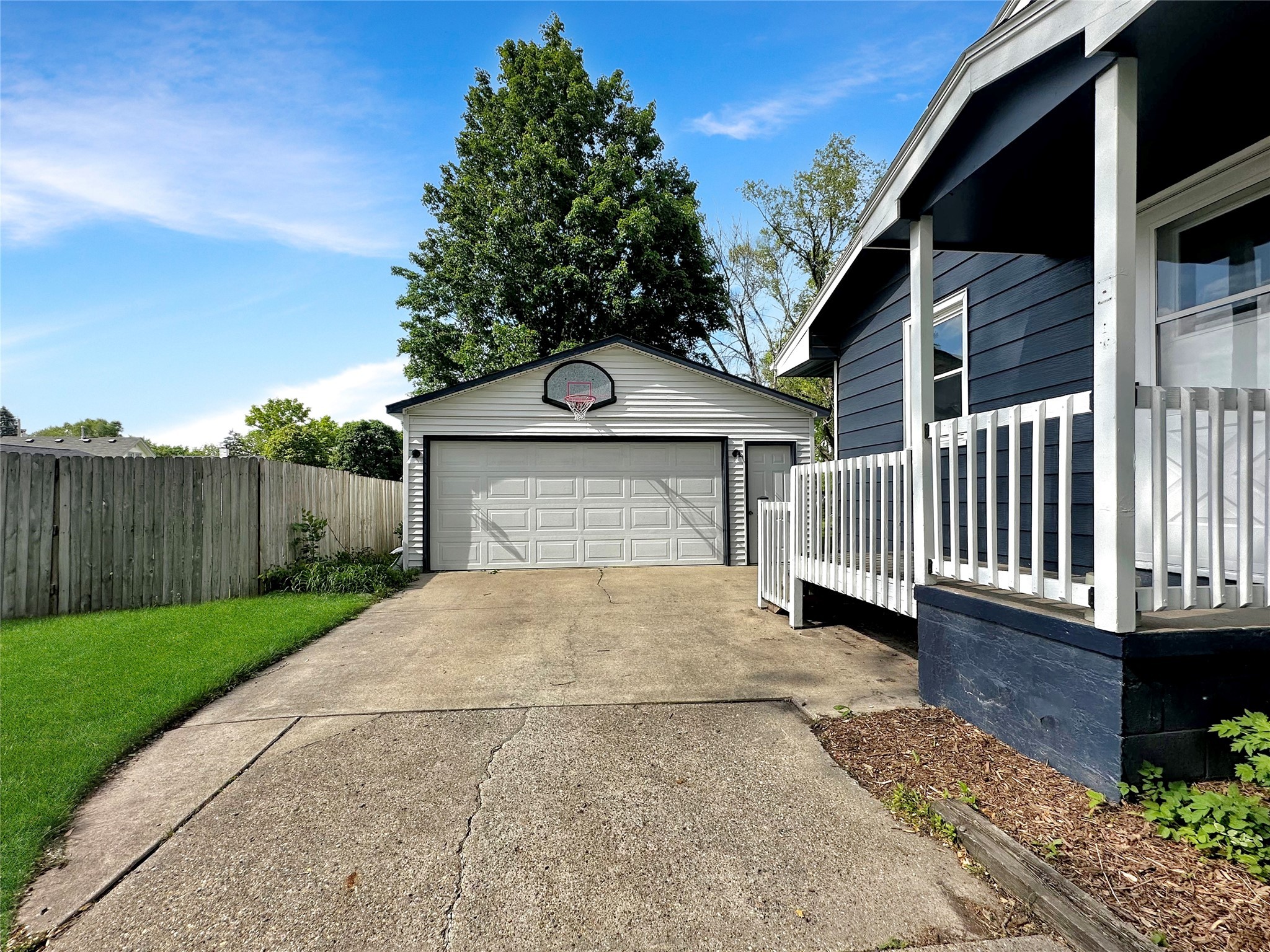 165 Northview Drive, Waukee, Iowa image 2
