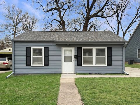 Homes For Sale - 4117 5th Avenue<br/> Des Moines, IA 50313