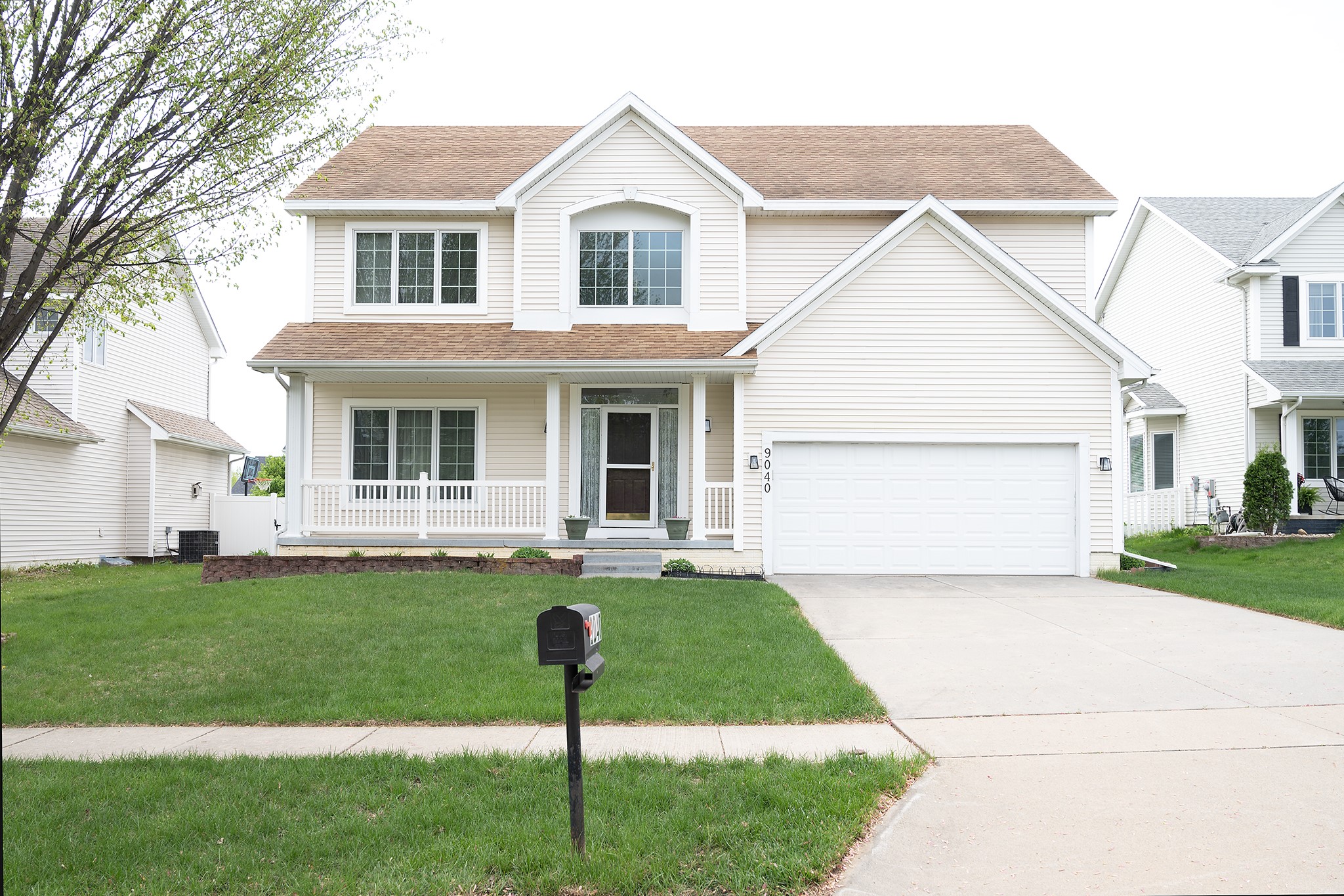 9040 Telford Circle, Johnston, Iowa image 1
