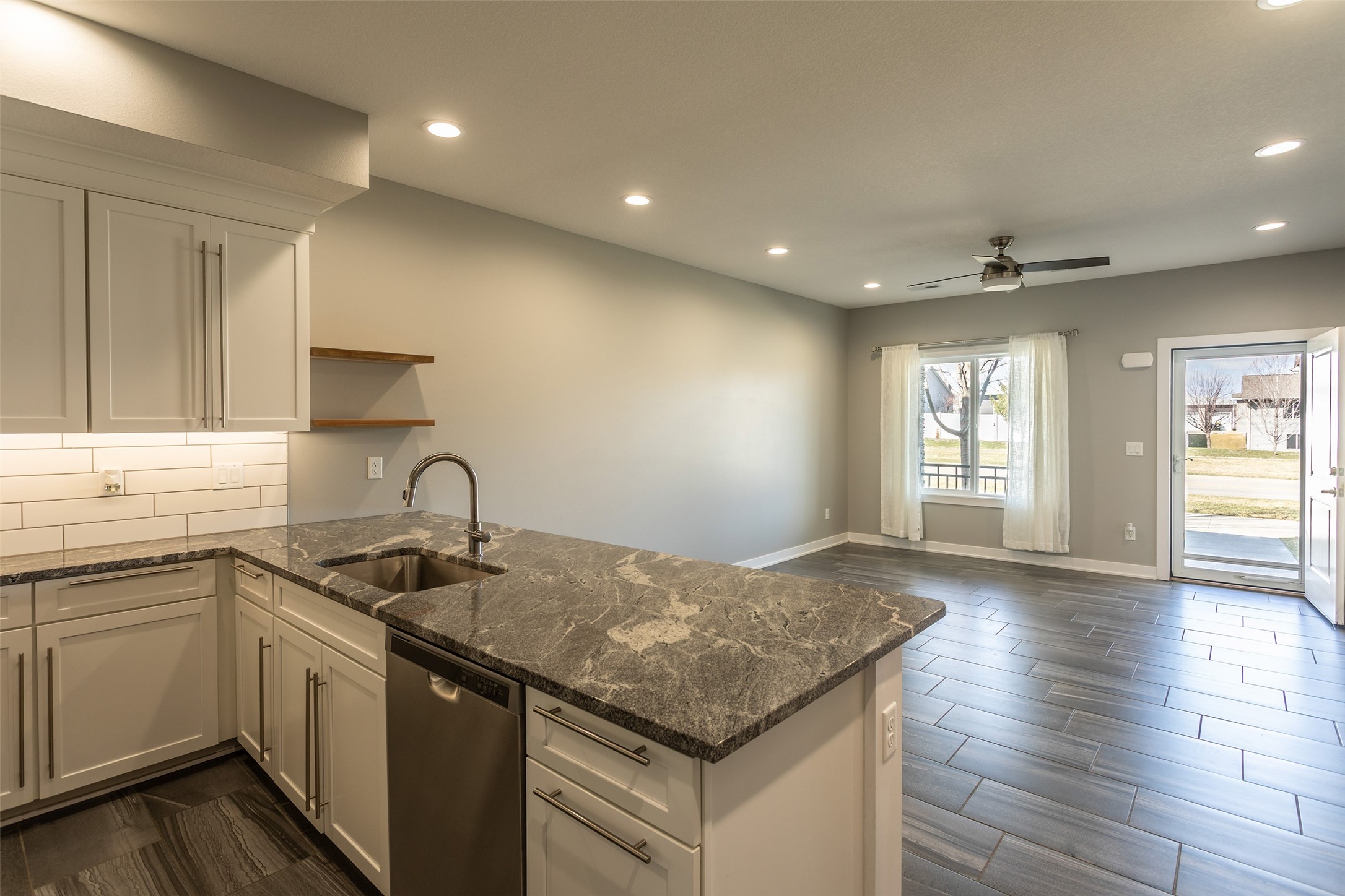 610 SE Westown Parkway