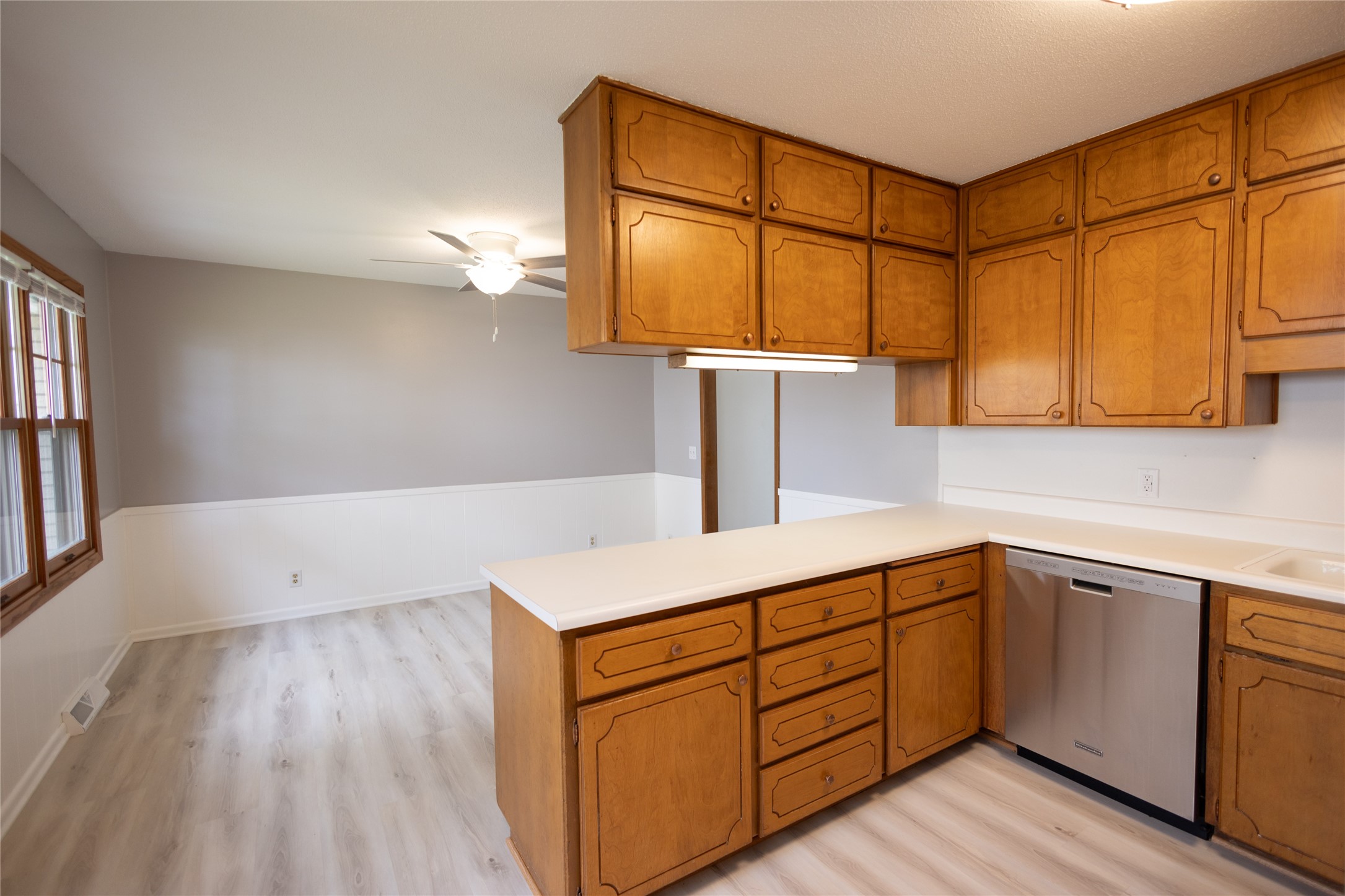1606 N 8th Avenue, Newton, Iowa image 8