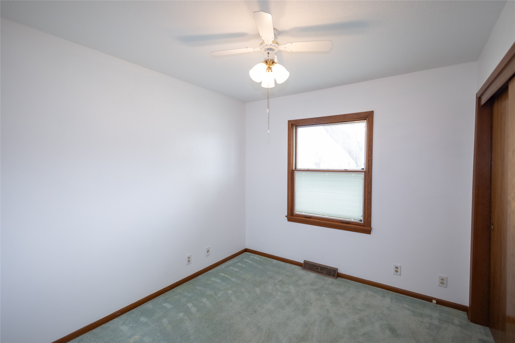 1606 N 8th Avenue, Newton, Iowa image 11