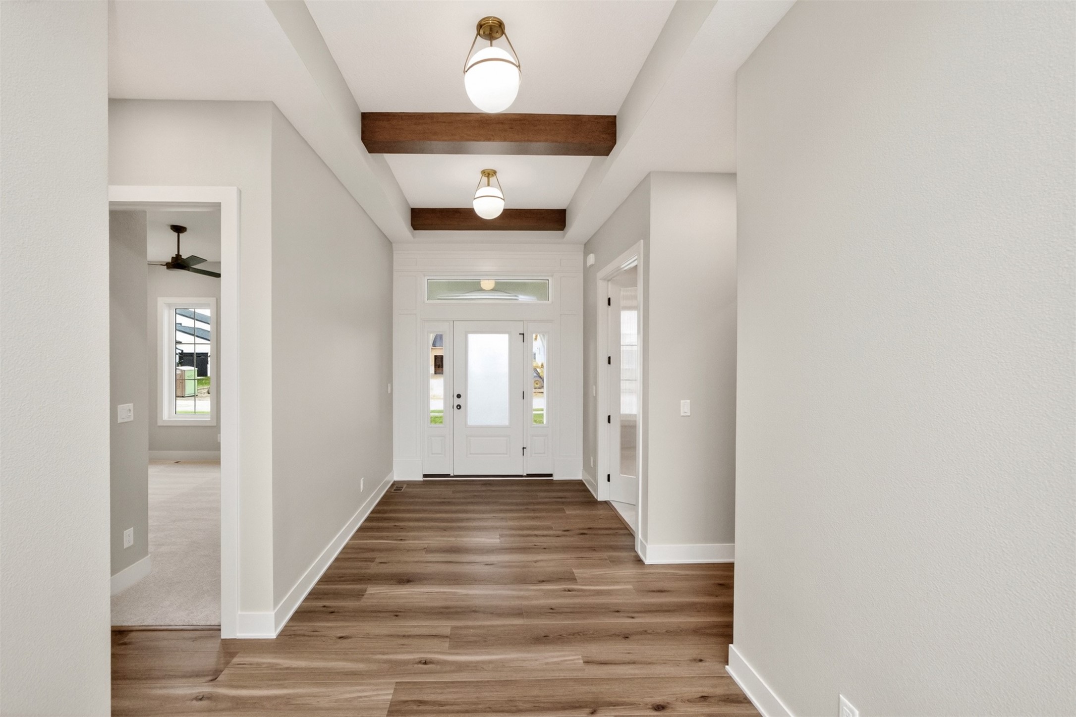 Urbandale, Iowa, 50323, United States, 4 Bedrooms Bedrooms, ,5 BathroomsBathrooms,Residential,Active,1945186