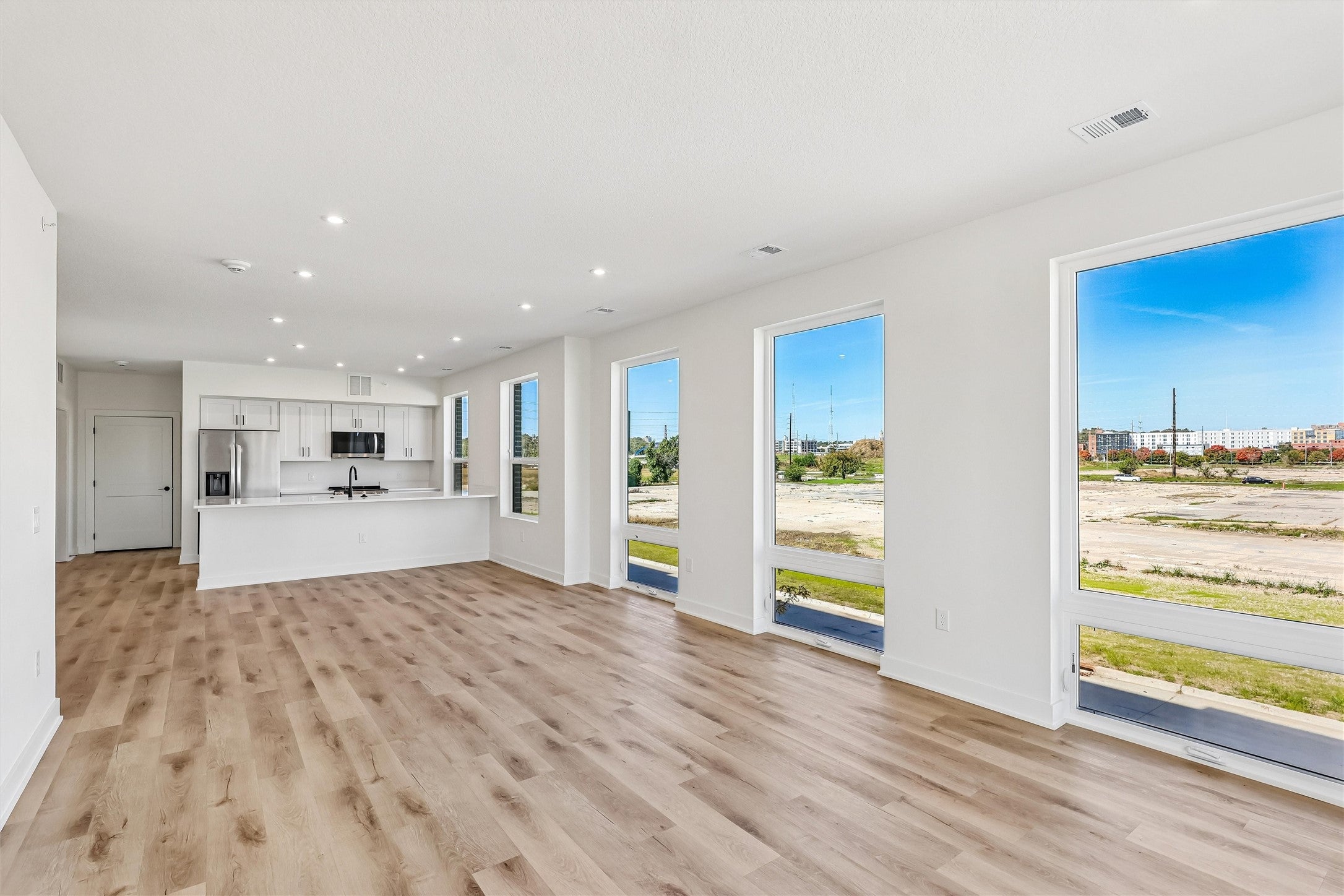 1310 Murphy Street 202