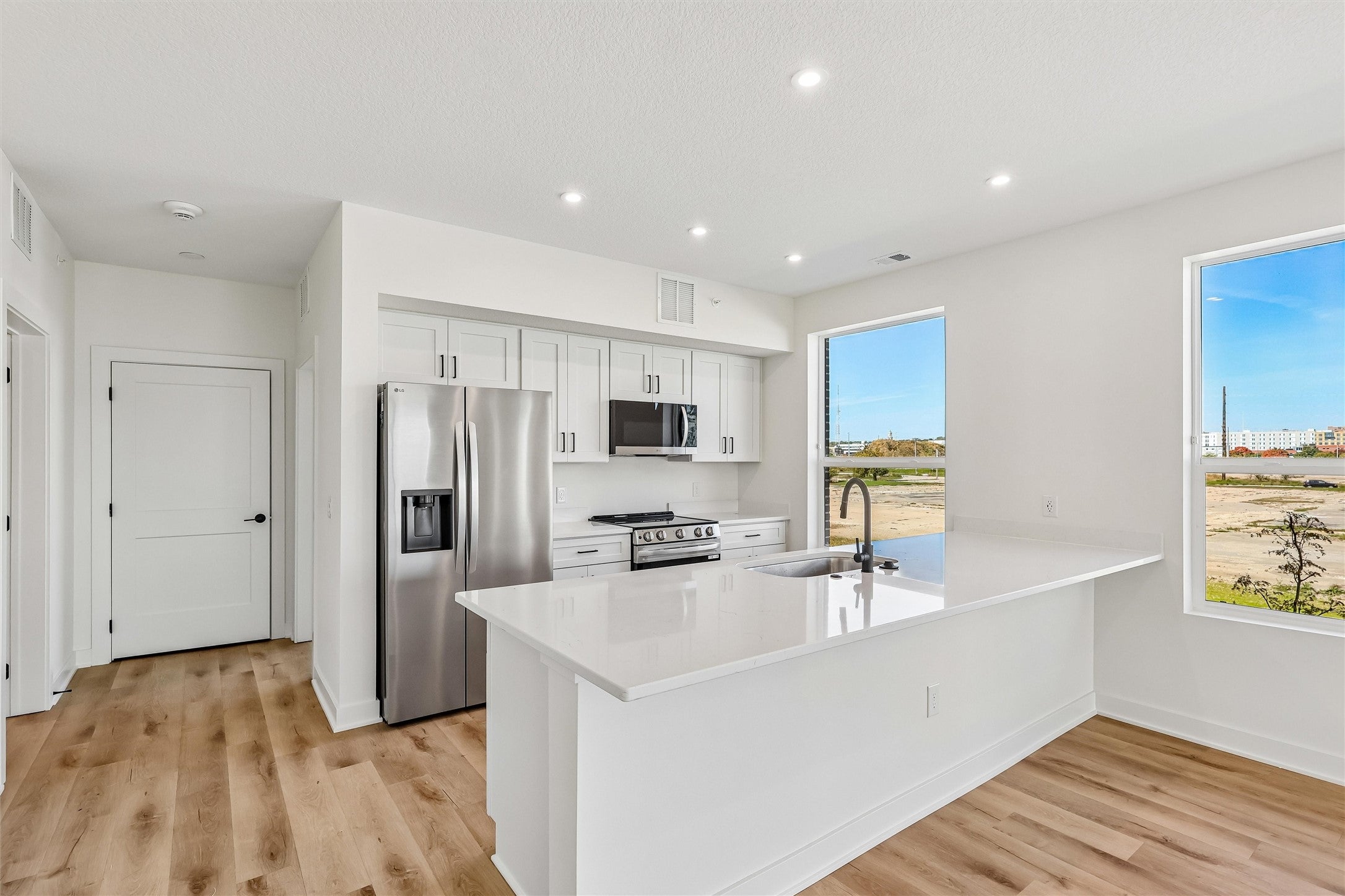 1310 Murphy Street 202