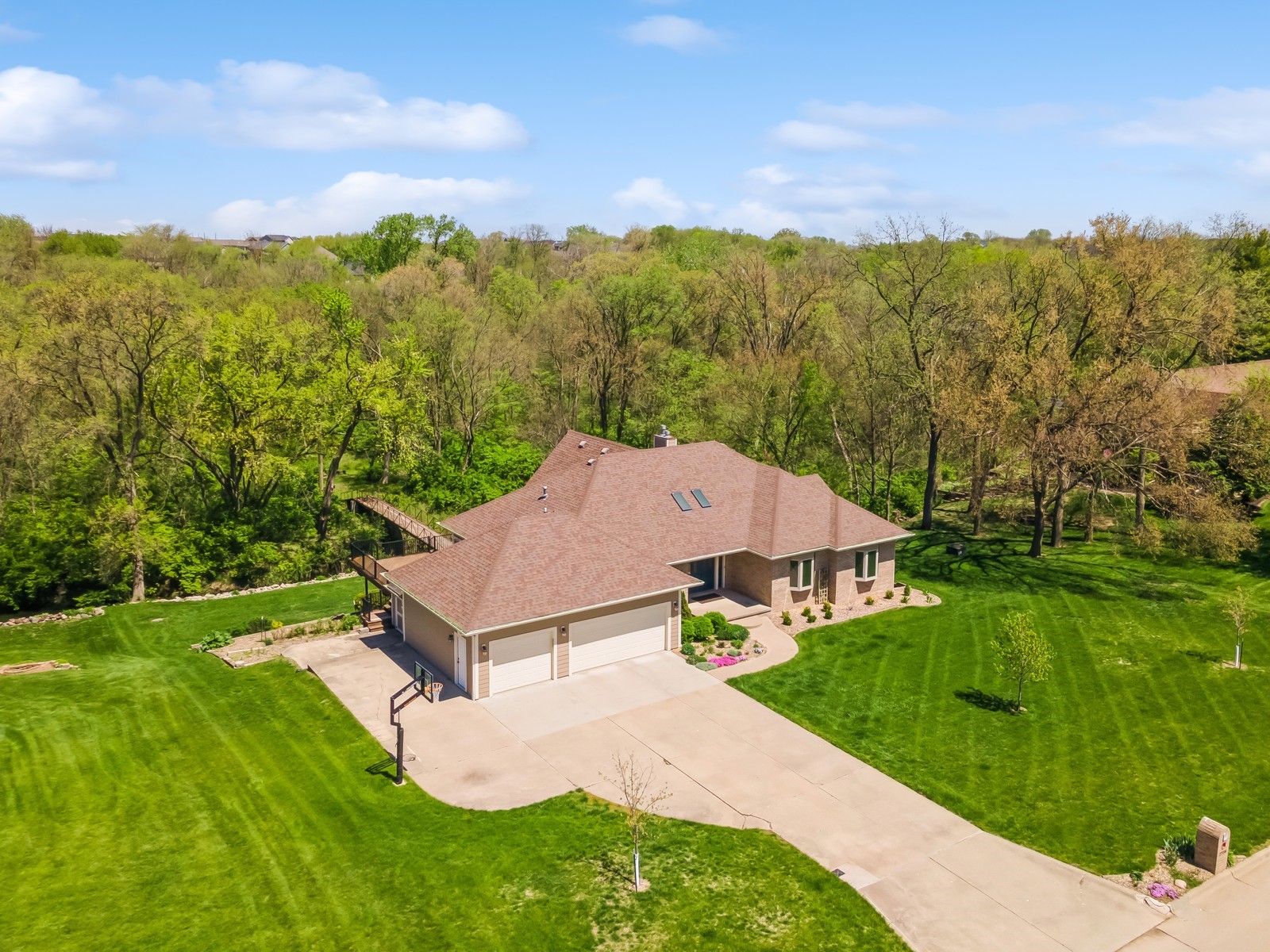 2734 NE 96th Place, Ankeny, Iowa image 3