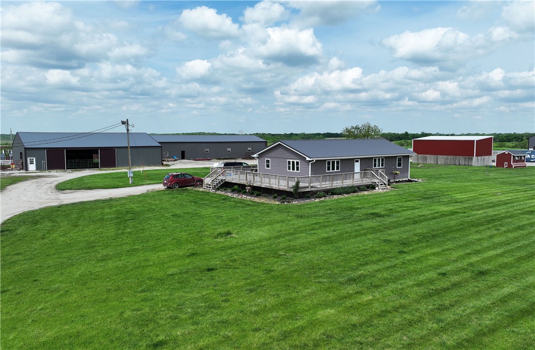 32519 510th Street, Russell, Iowa image 3