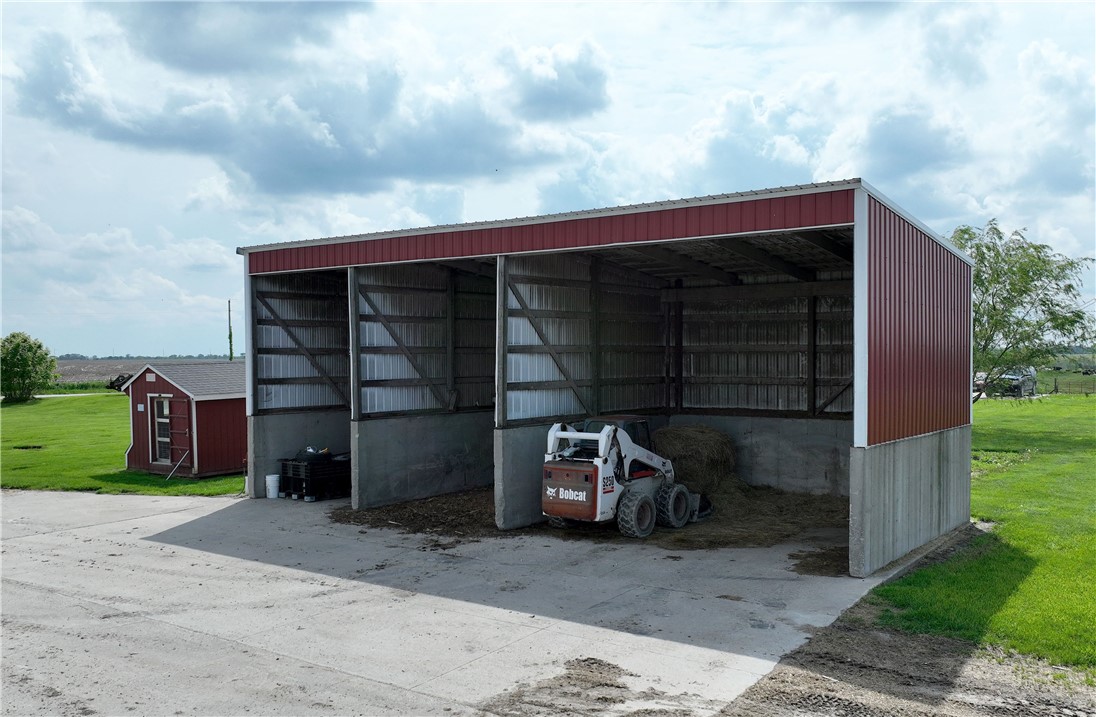 32519 510th Street, Russell, Iowa image 32