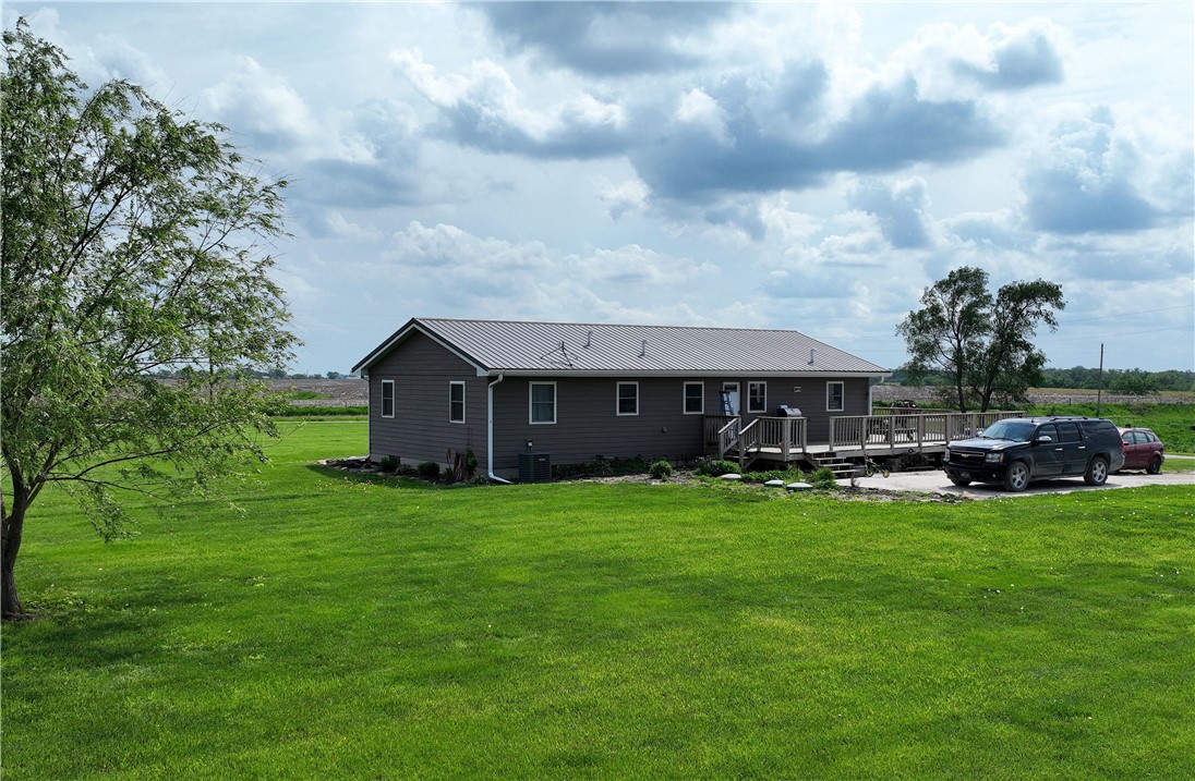 32519 510th Street, Russell, Iowa image 31