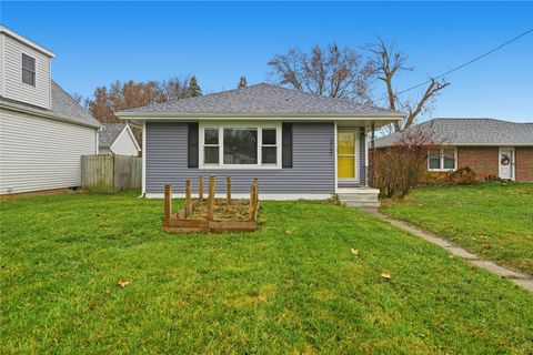 2757 Easton Boulevard Des Moines IA 50317