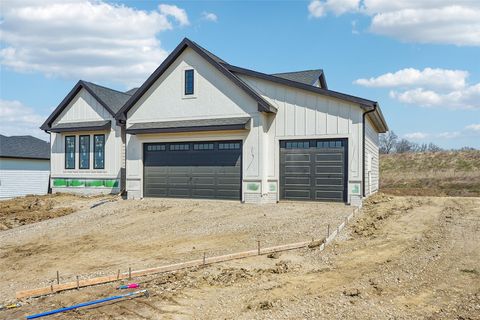 Homes For Sale - 1608 N G Street<br/> Warren County, Indianola, IA 50125