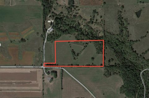 Vacant Land For Sale - 2571 250th Lane<br/> Madison County, Winterset, IA 50273