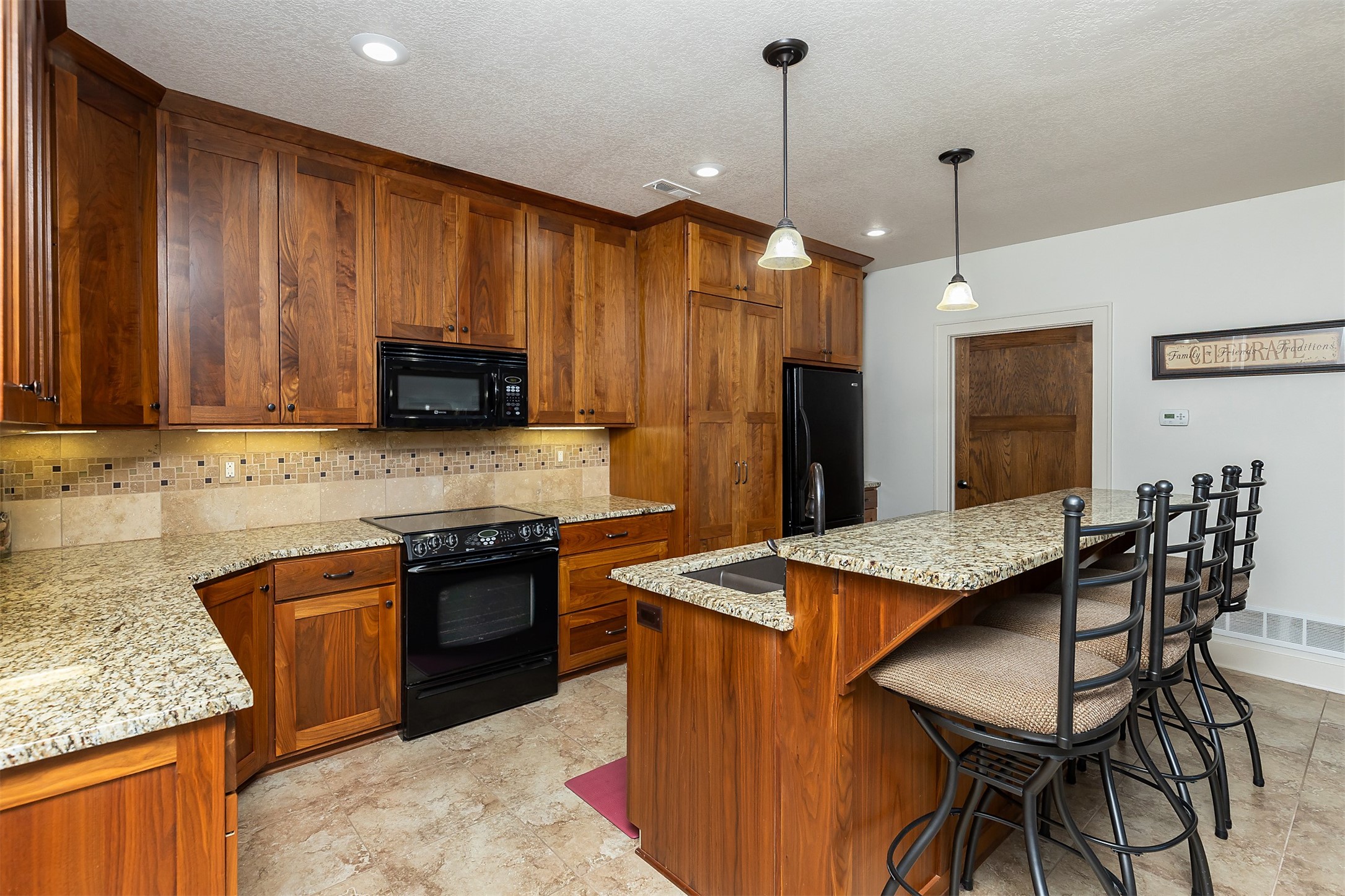 8121 Oak Ridge Drive, Dexter, Iowa image 16