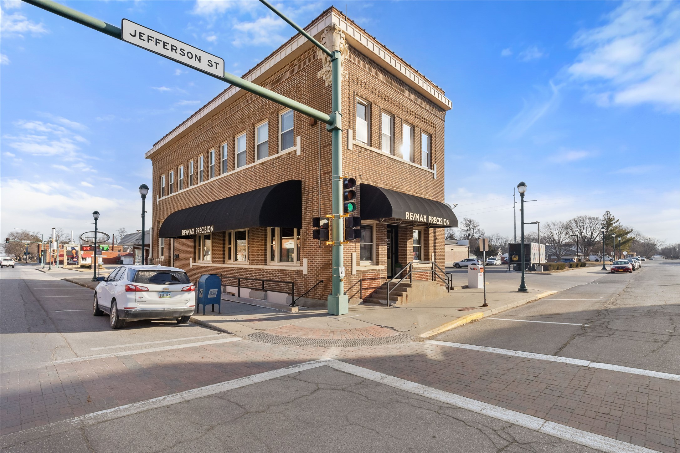 Photo 1 of 31 — 101 E Jefferson Street, Winterset, IA 50273