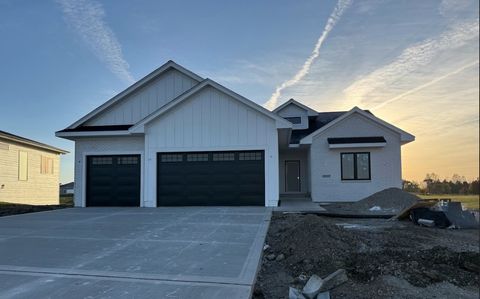 4657 174th Street Urbandale IA 50323