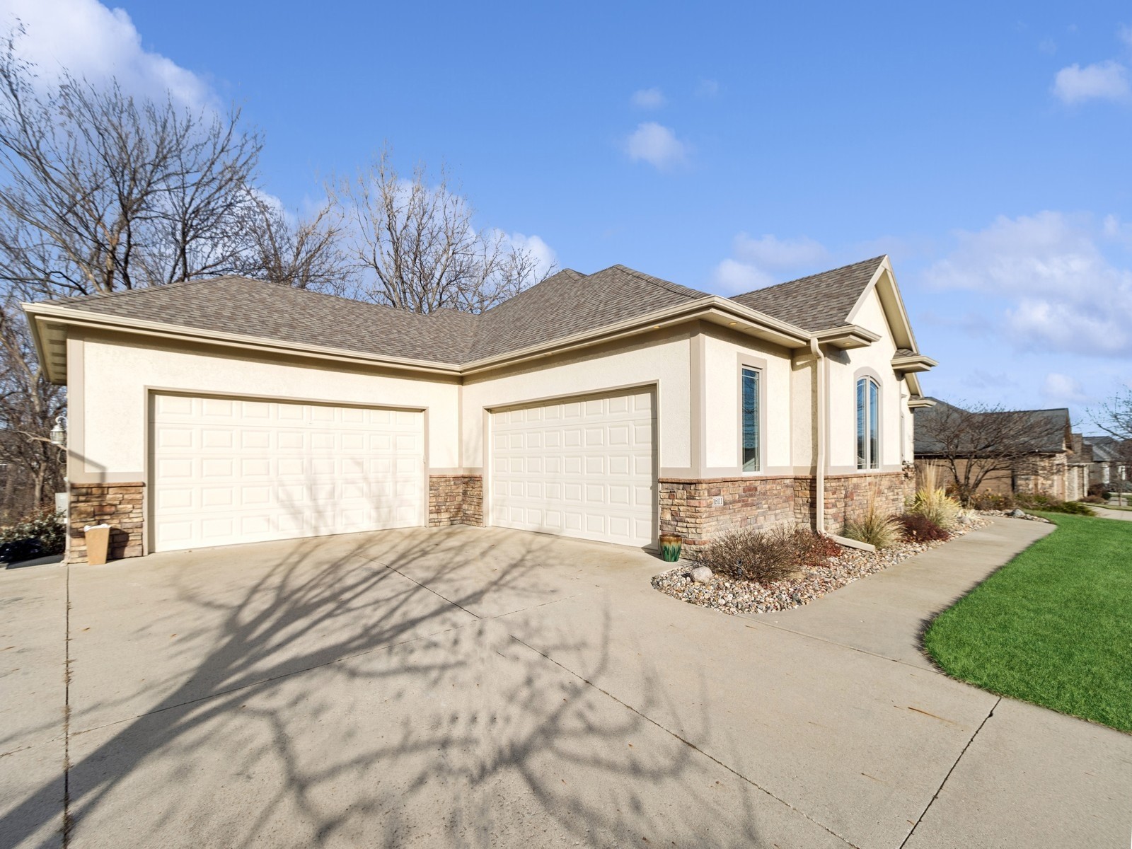 16111 Plum Drive, Urbandale, Iowa image 33