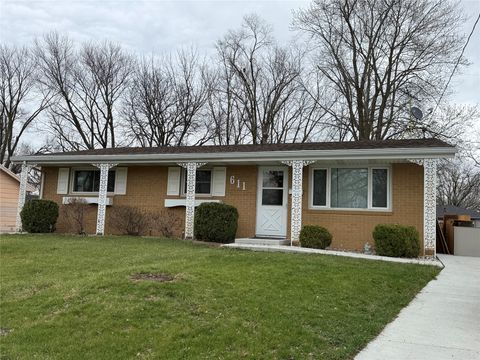 Homes For Sale - 611 6th Avenue<br/> Altoona, IA 50009