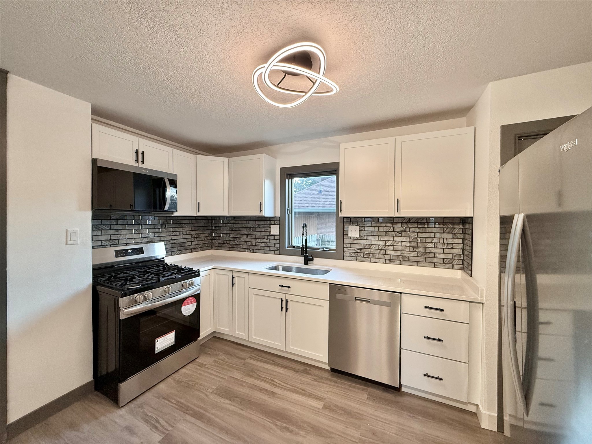 928 Morton Avenue, Des Moines, Iowa image 6