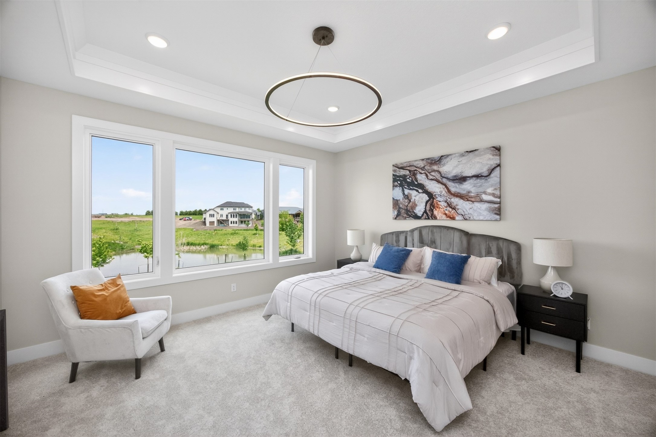 Urbandale, Iowa, 50323, United States, 5 Bedrooms Bedrooms, ,5 BathroomsBathrooms,Residential,Active,2017880