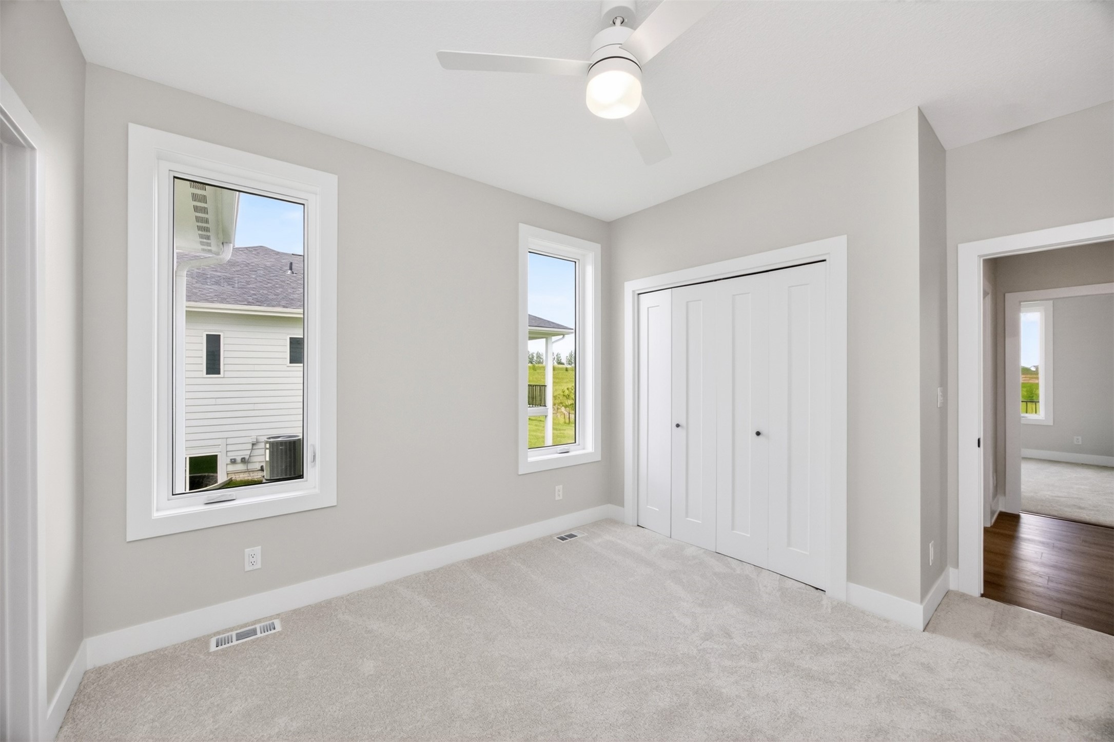 Urbandale, Iowa, 50323, United States, 5 Bedrooms Bedrooms, ,5 BathroomsBathrooms,Residential,Active,2017880