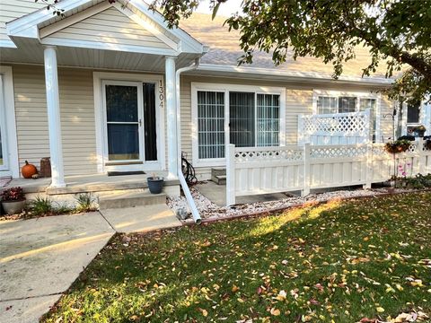 Condo For Sale - 4425 Mills Civic Parkway #1304<br/> West Des Moines, IA 50265