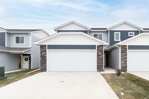 800 Umbra Place Norwalk IA 50211