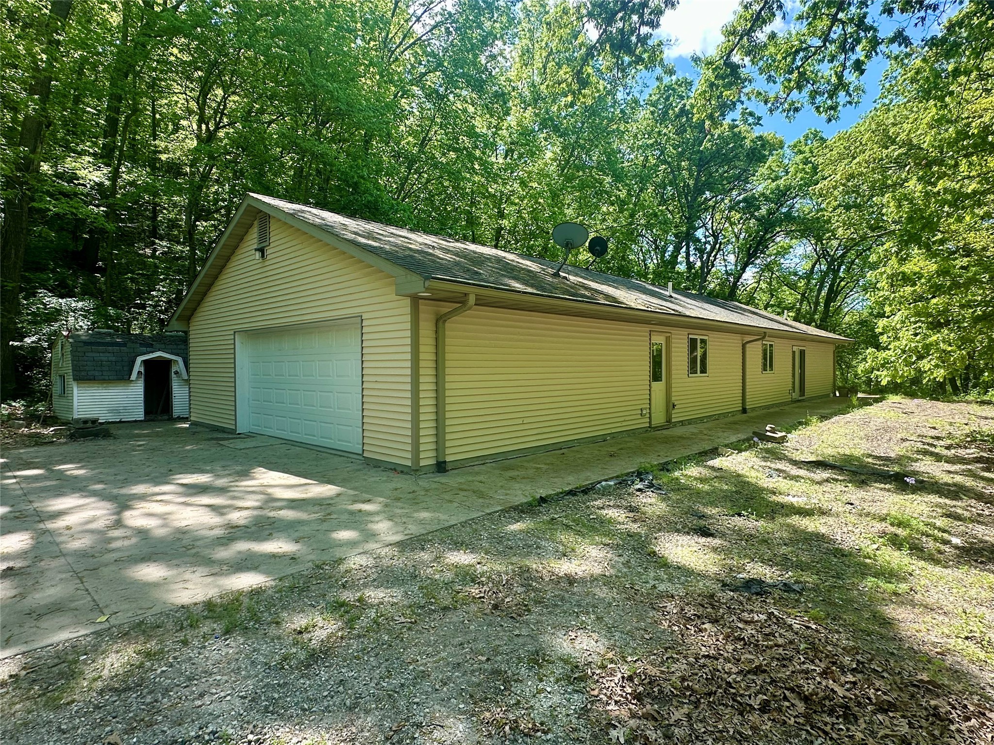 2369 Saint Charles Road, Winterset, Iowa image 1