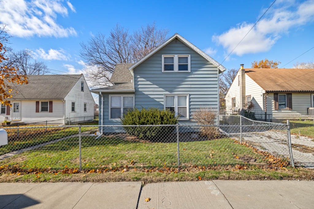 2316 E 39th Street, Des Moines, Iowa image 1