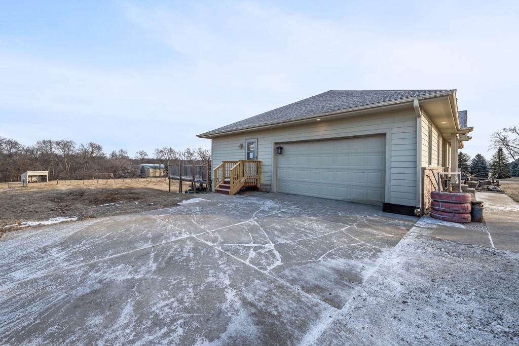 7440 NE 114th Avenue, Bondurant, Iowa image 3