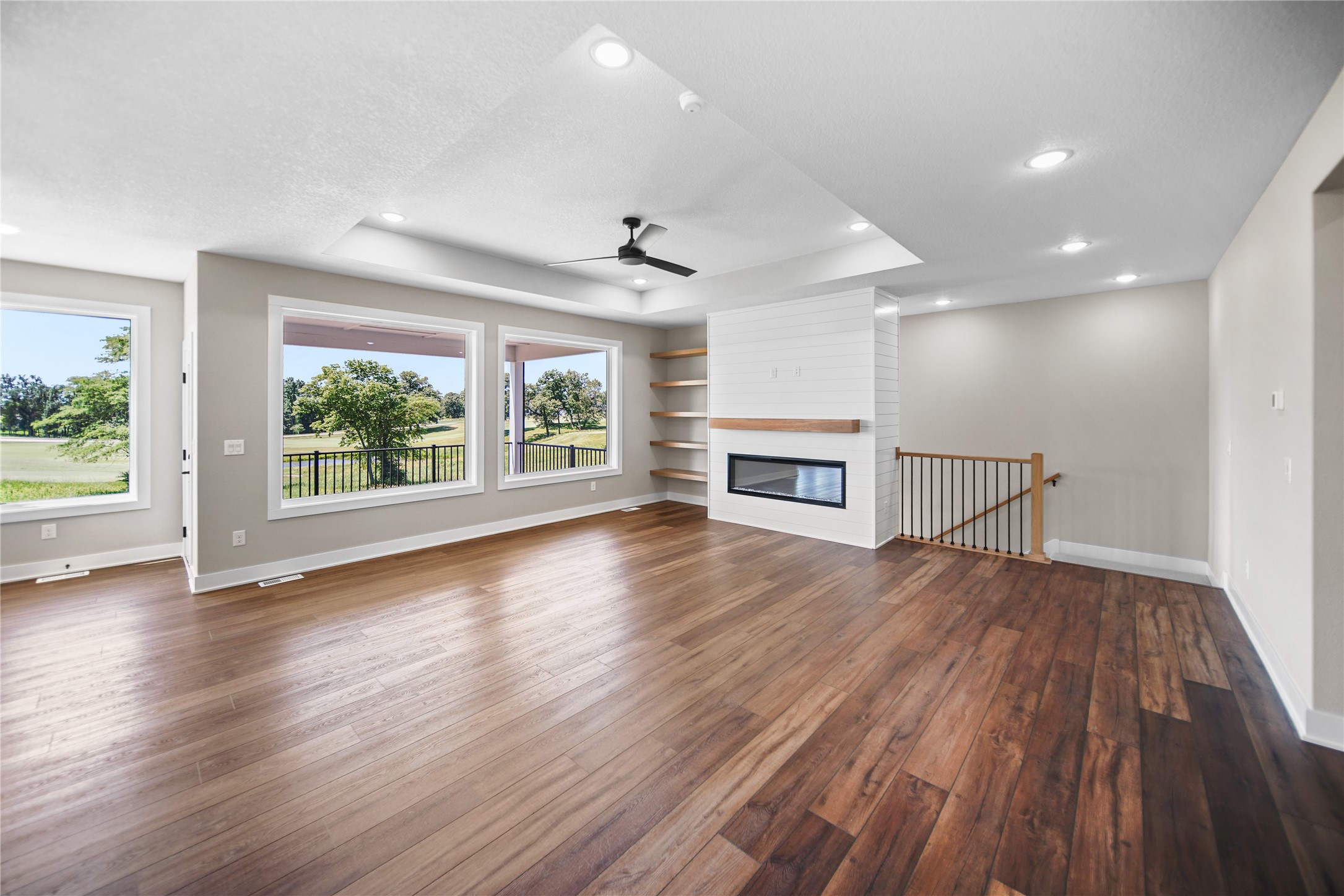 2525 Bos Landen Drive