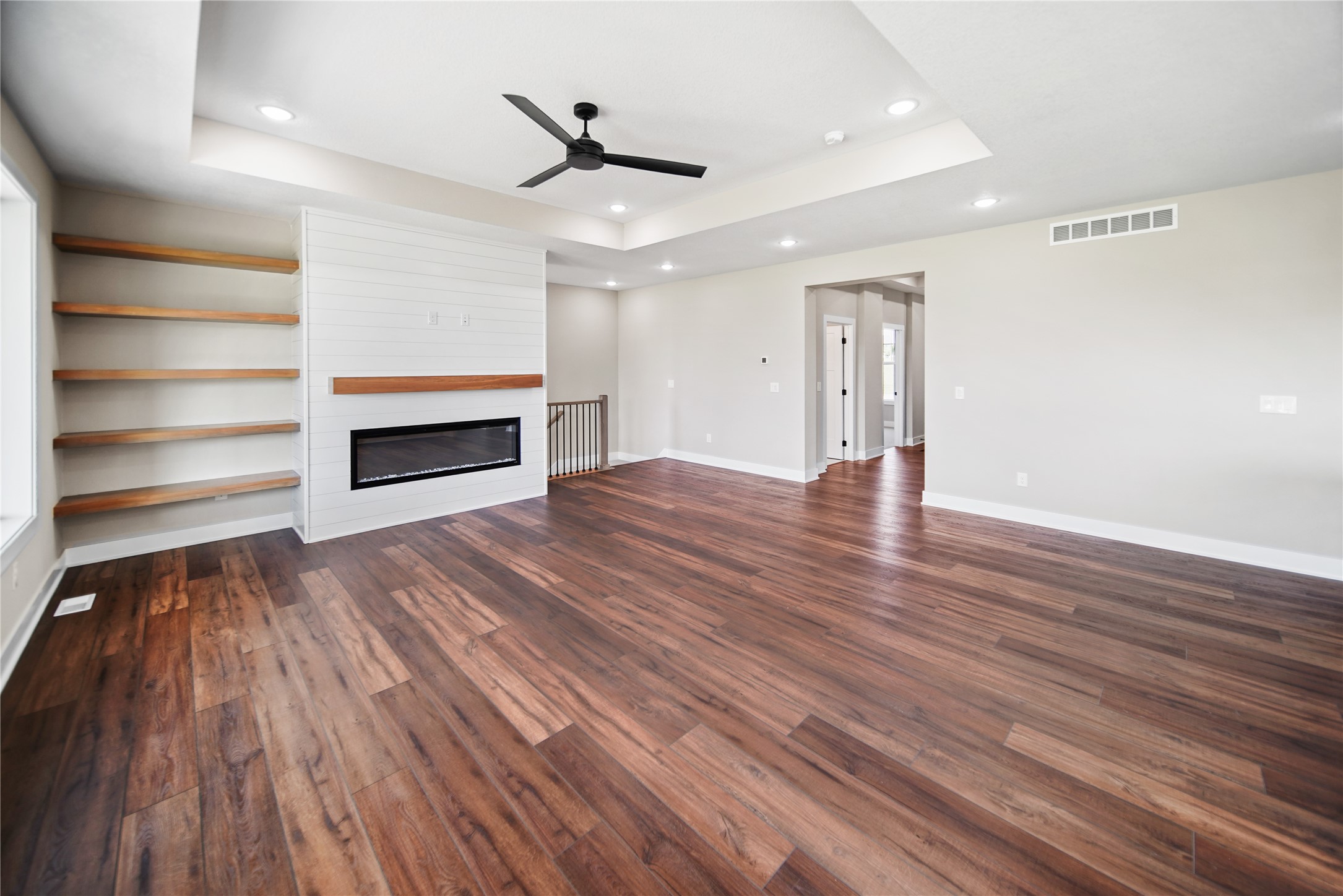 2525 Bos Landen Drive