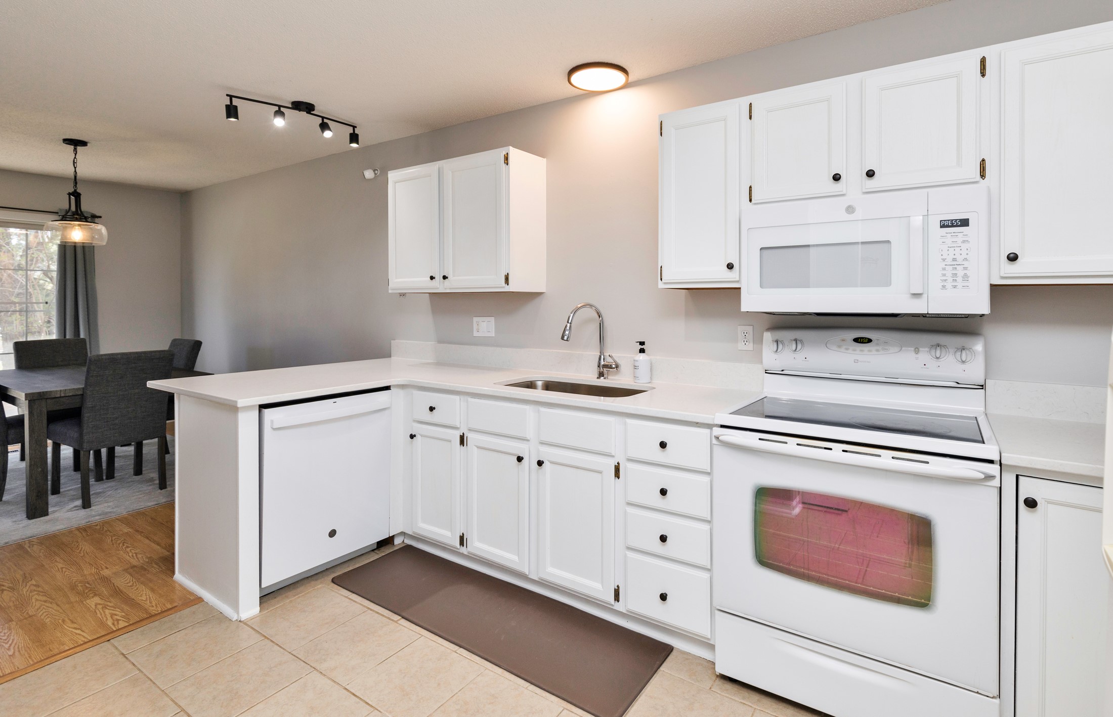 1030 68th Street #8, West Des Moines, Iowa image 11
