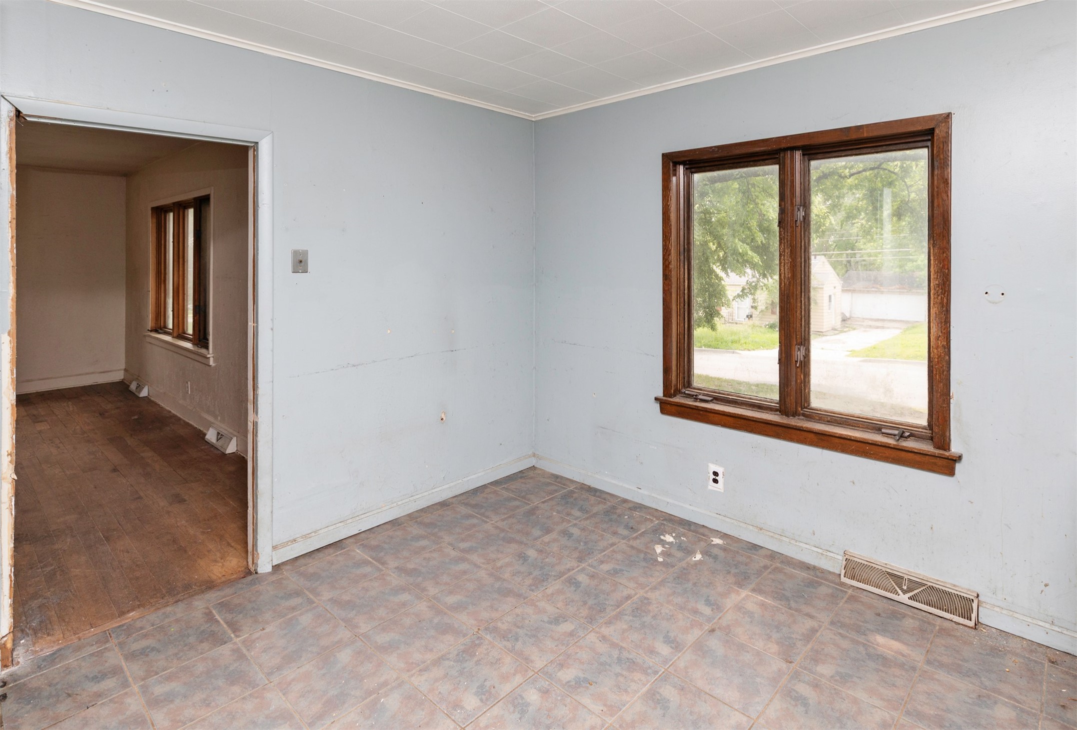 2721 Cornell Street, Des Moines, Iowa image 9