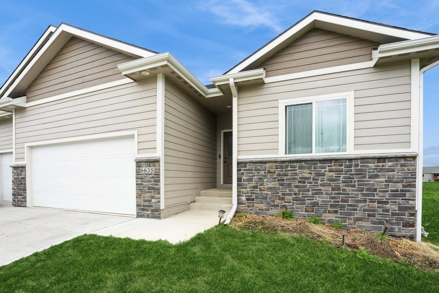 6635 NE 9th Court, Des Moines, Iowa image 1