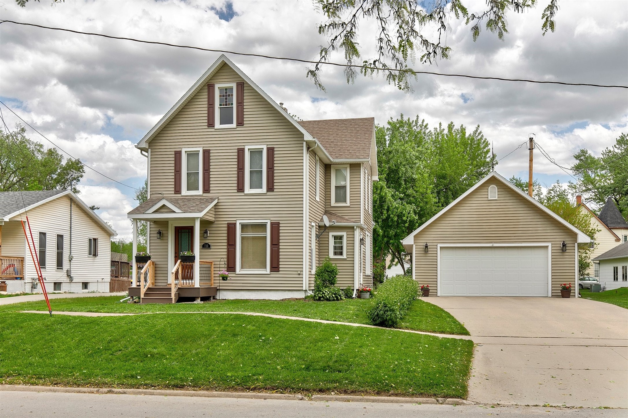 715 Warren Street, Dexter, Iowa image 2