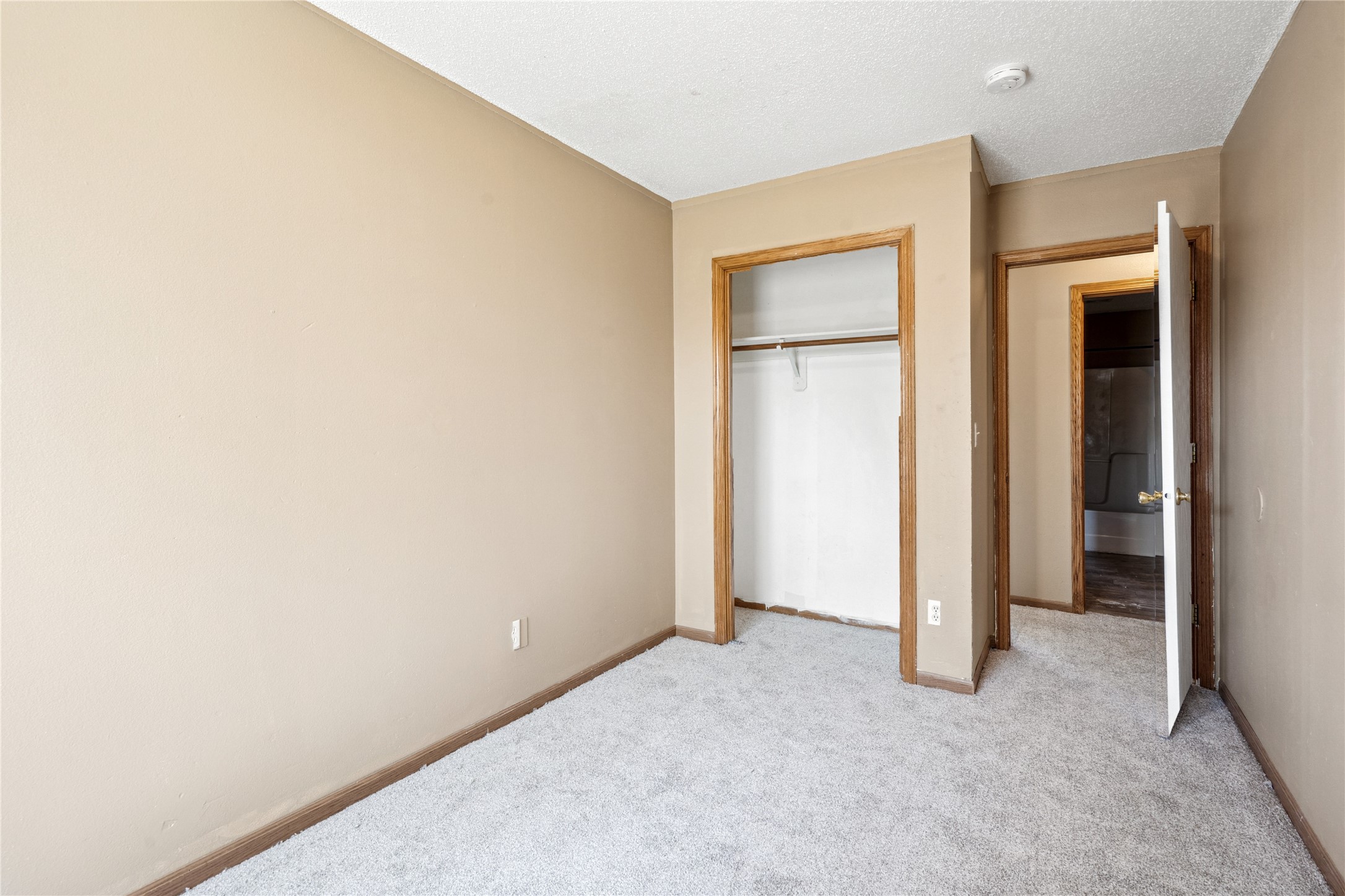 612 Kenyon Avenue, Des Moines, Iowa image 15