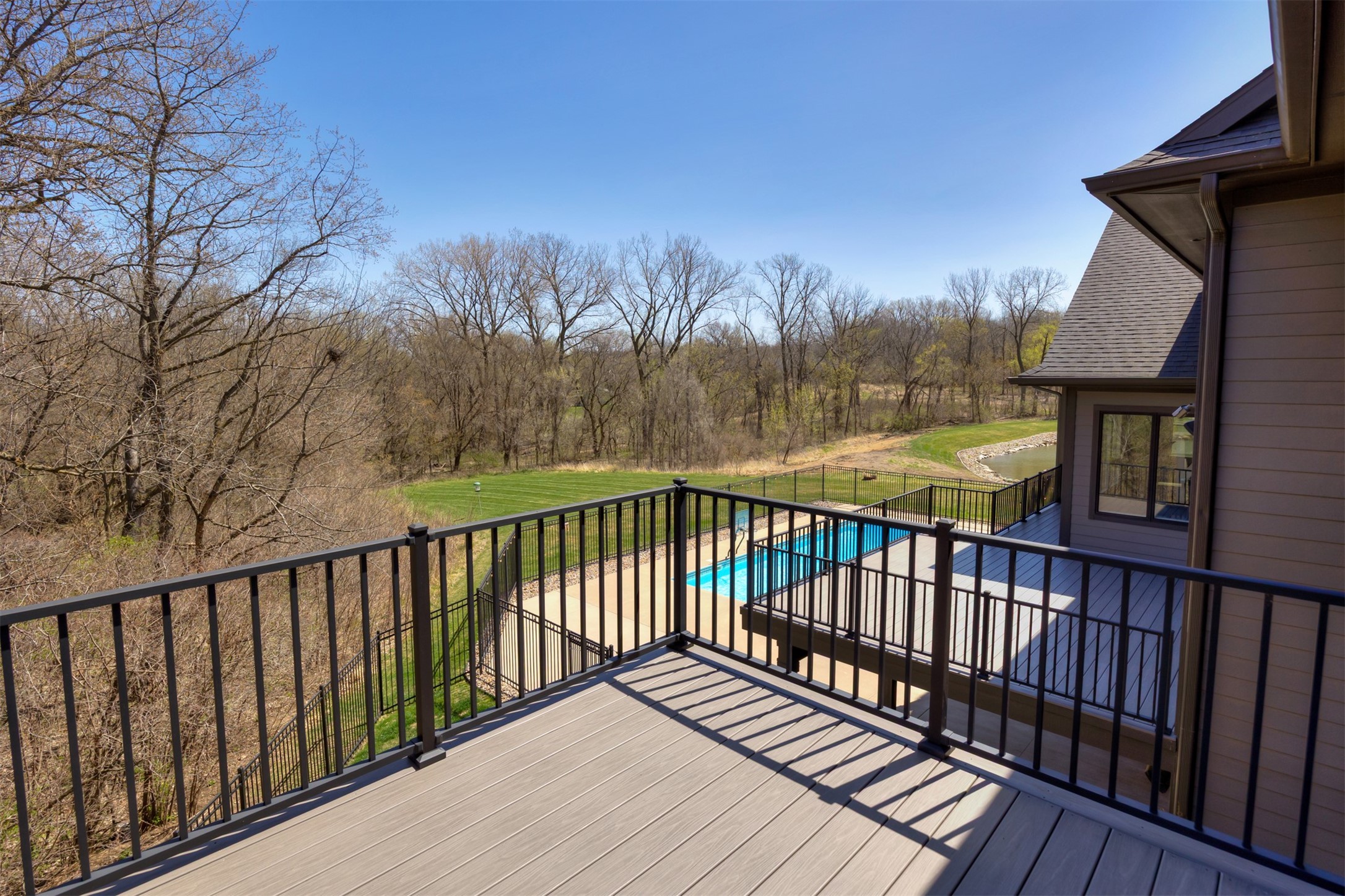 10508 NW 74th Place, Johnston, Iowa image 24