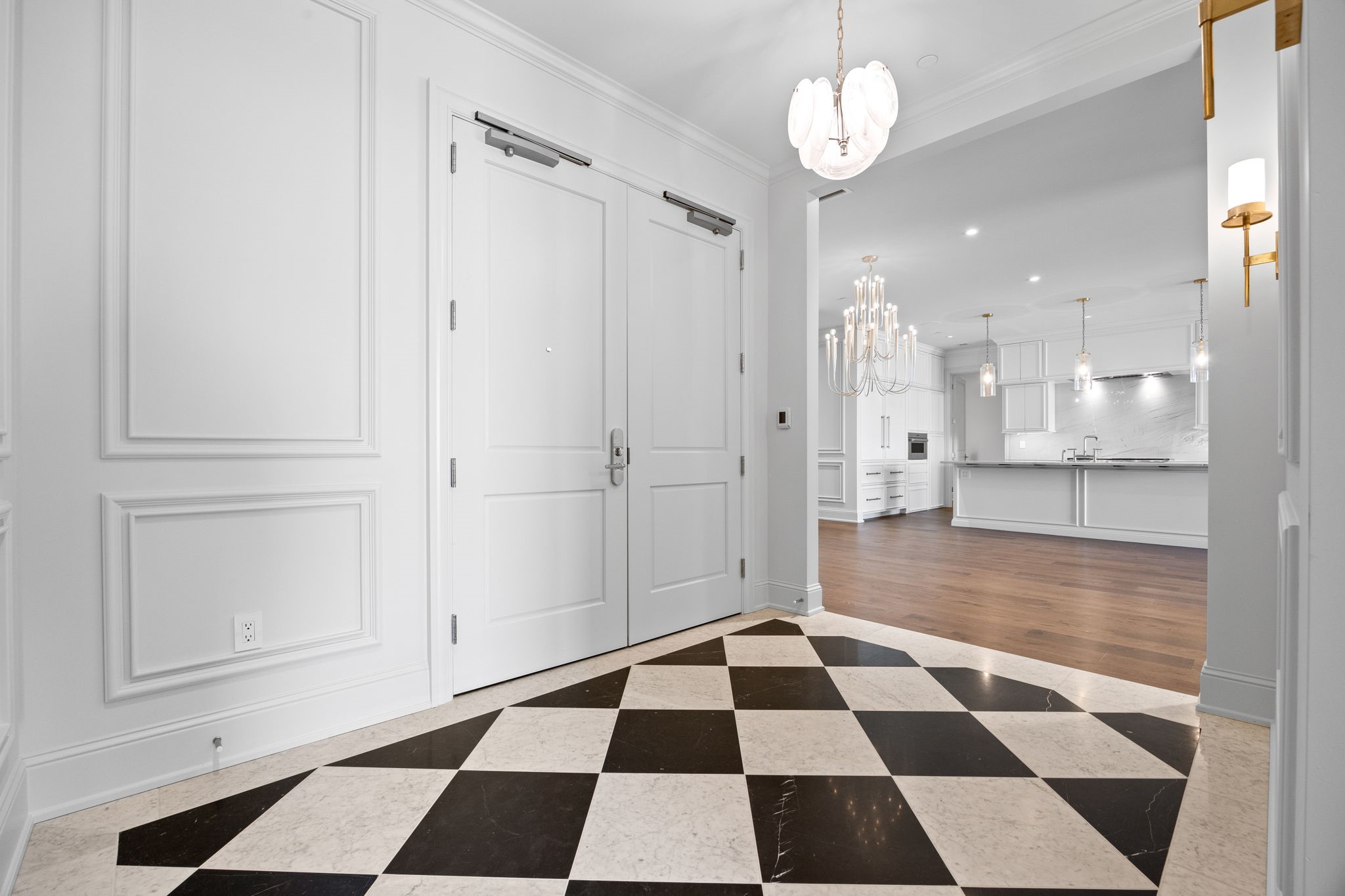 595 60th Street S 404