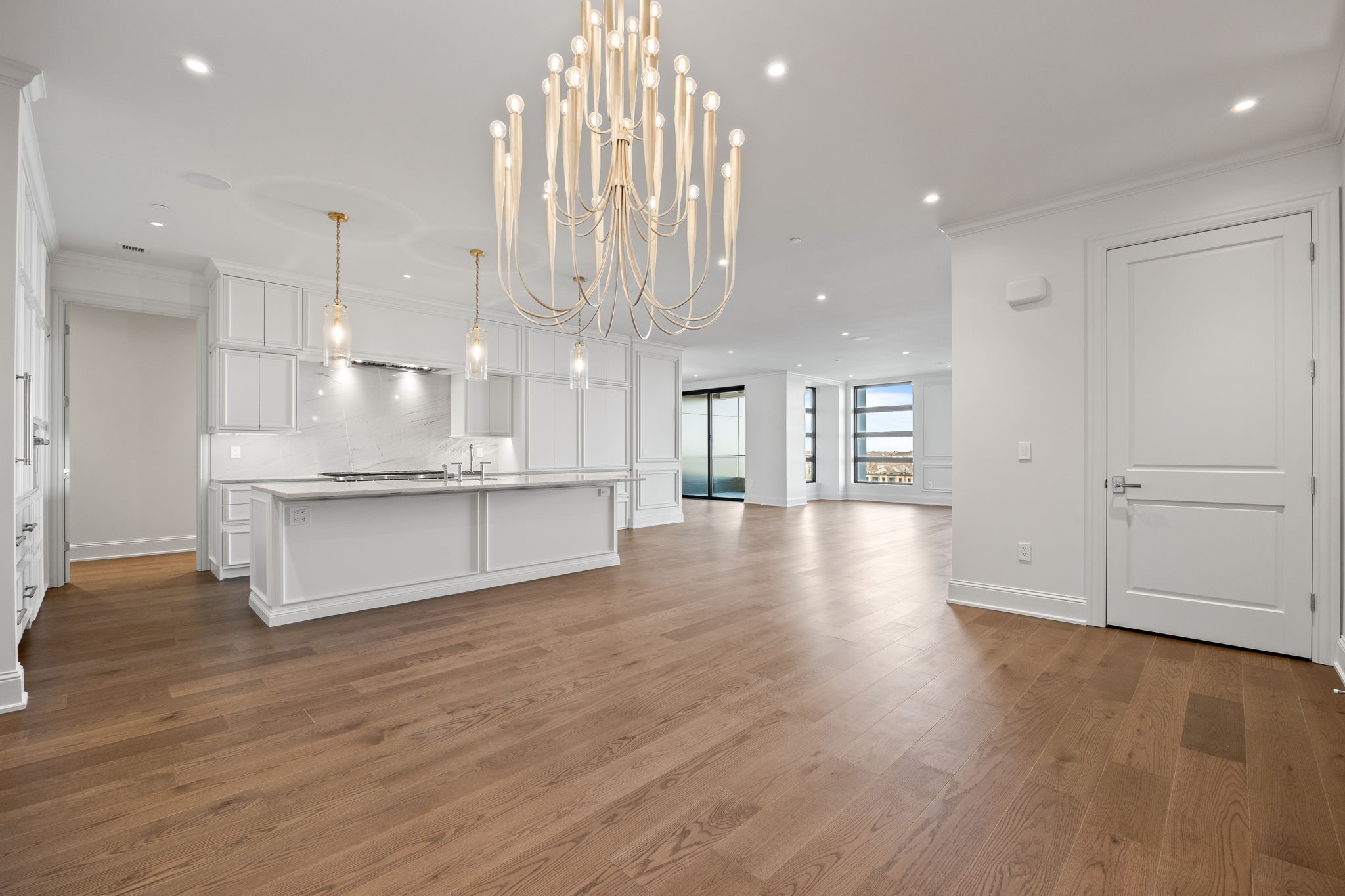 595 60th Street S 404