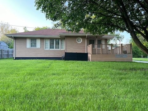 Homes For Sale - 2814 E Douglas Avenue<br/> Des Moines, IA 50317