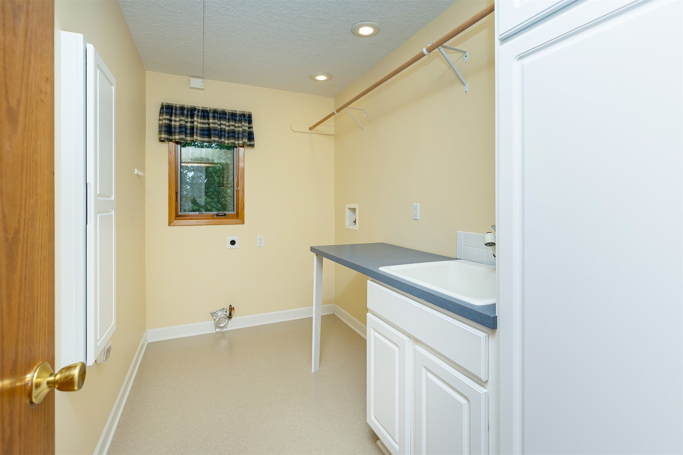 4630 Stonebridge Road, West Des Moines, Iowa image 23