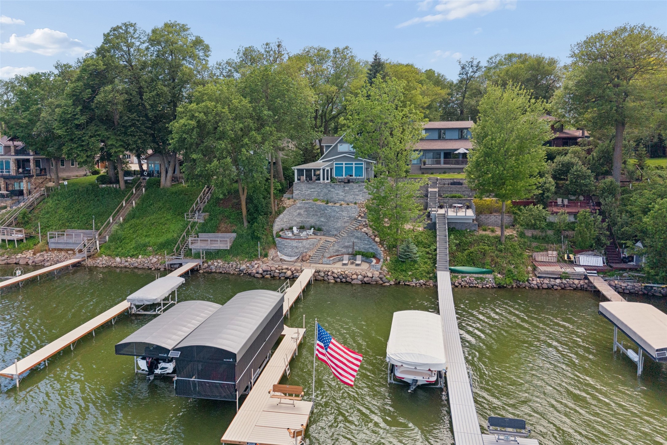 5364 Lakeview Drive