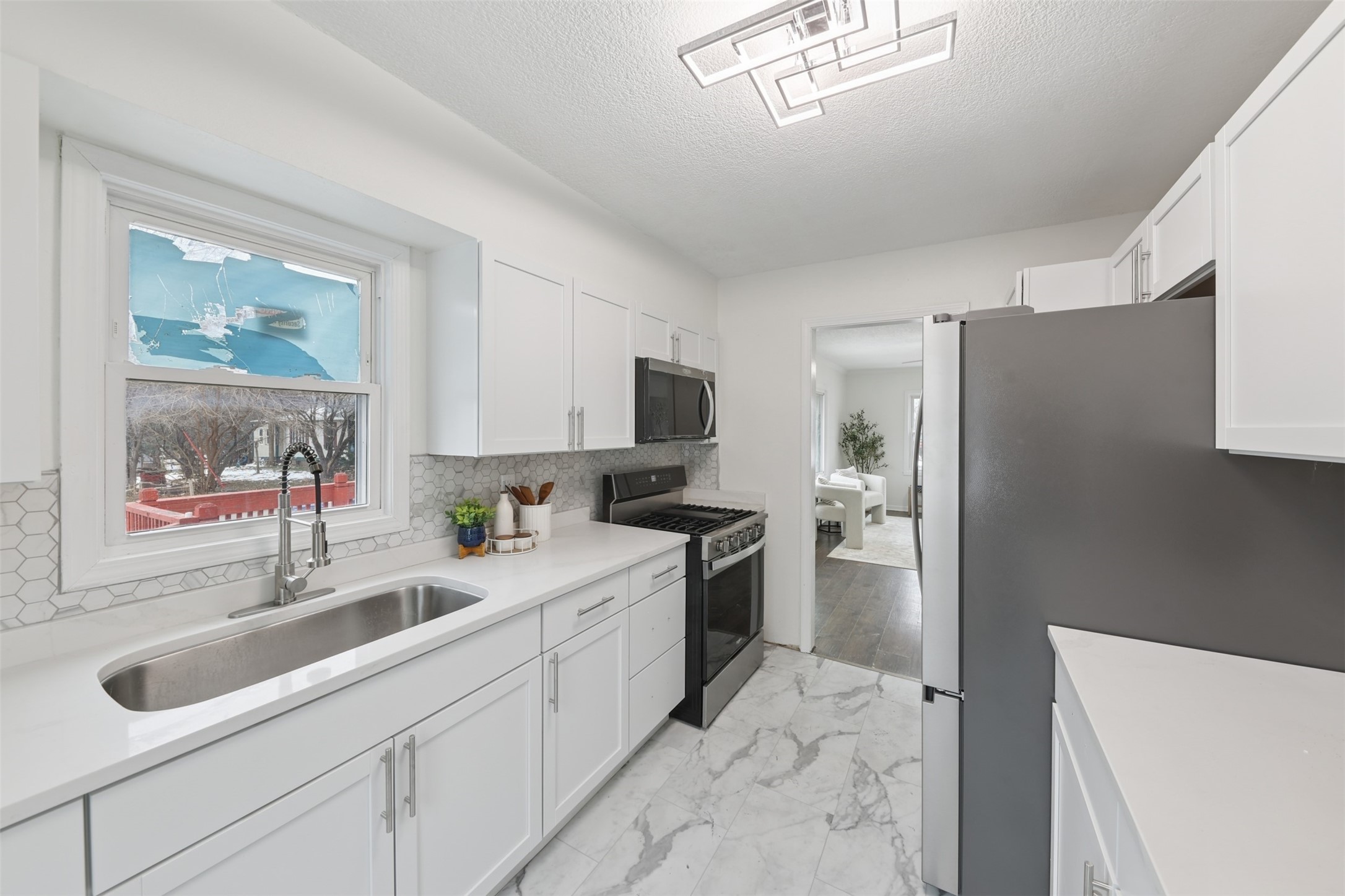 416 Pleasant View Drive