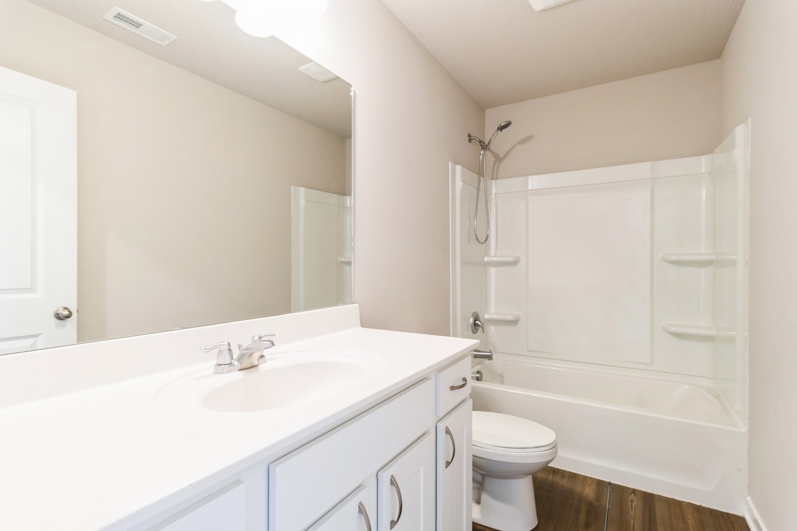 918 NE Traverse Drive, Waukee, Iowa image 6
