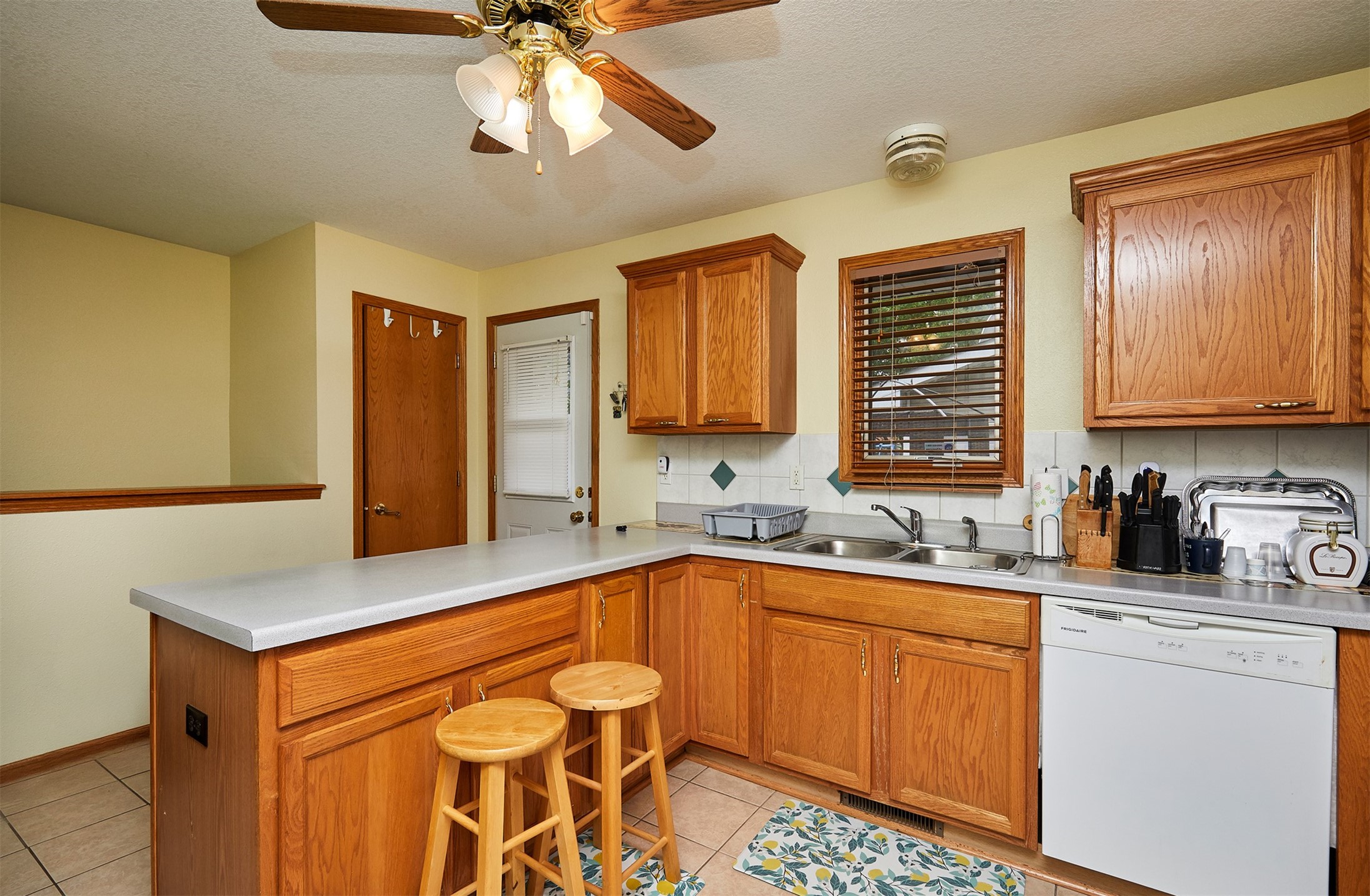 1236 63rd Street, Windsor Heights, Iowa image 13
