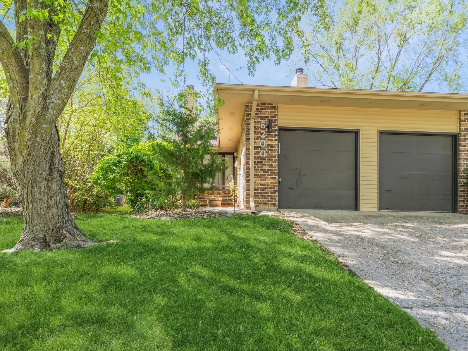 5200 Twana Drive, Des Moines, Iowa image 1