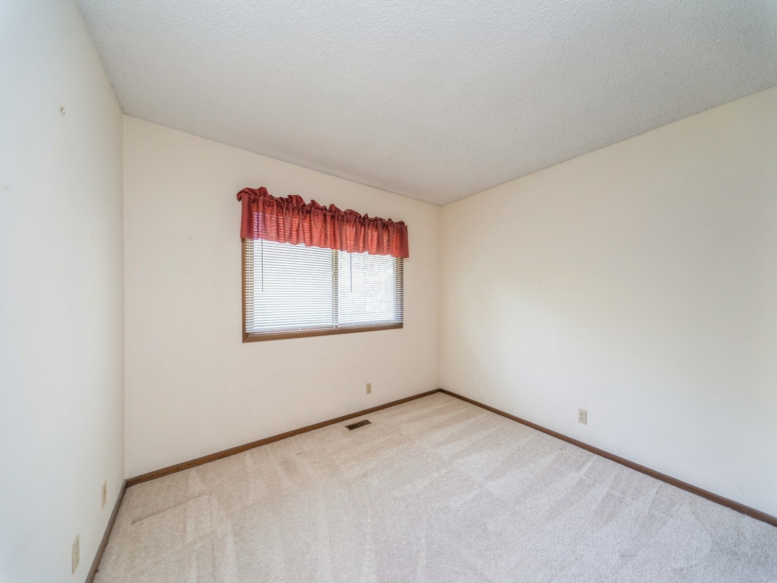 5200 Twana Drive, Des Moines, Iowa image 15