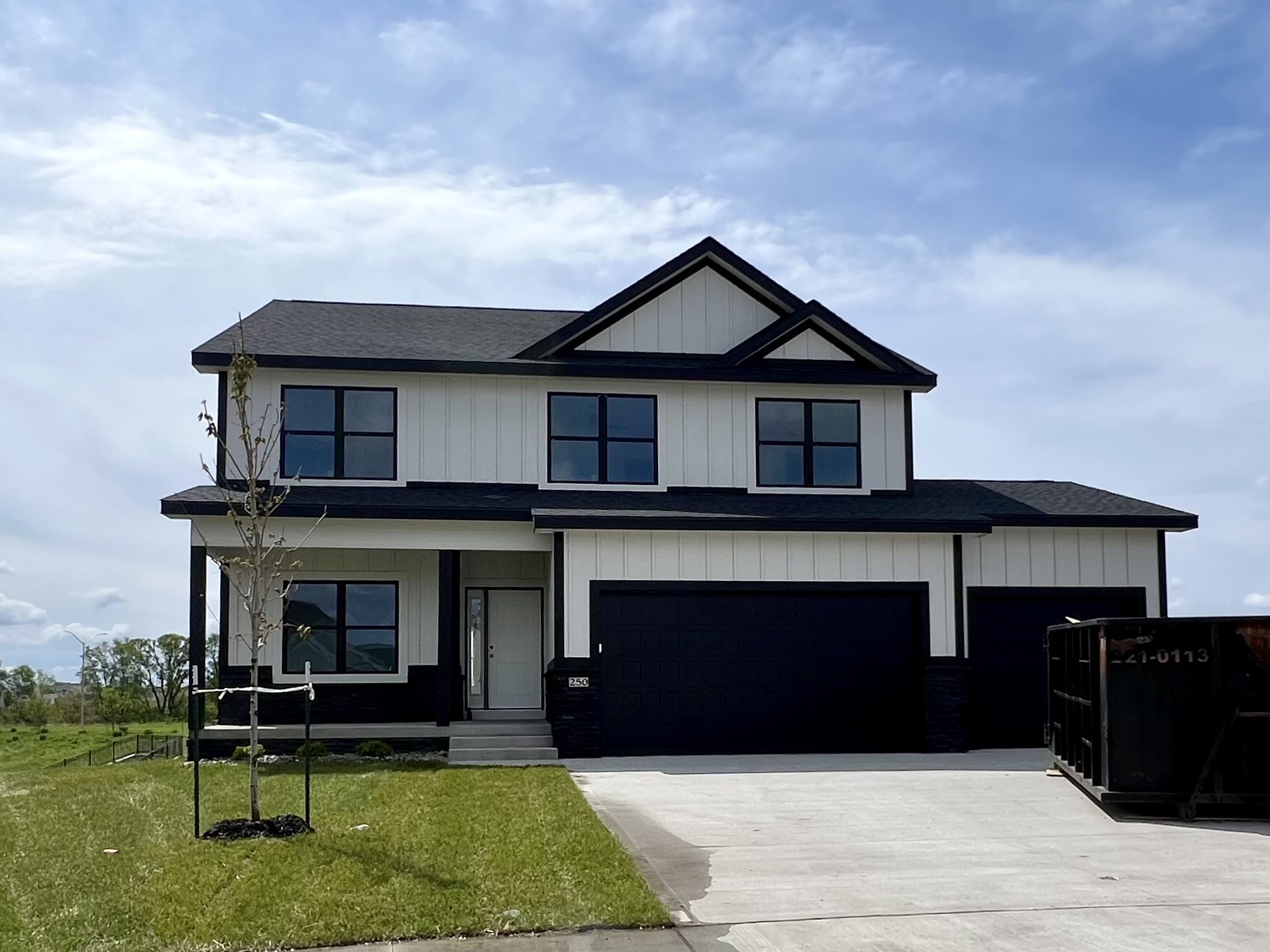 250 NW Copperleaf Court