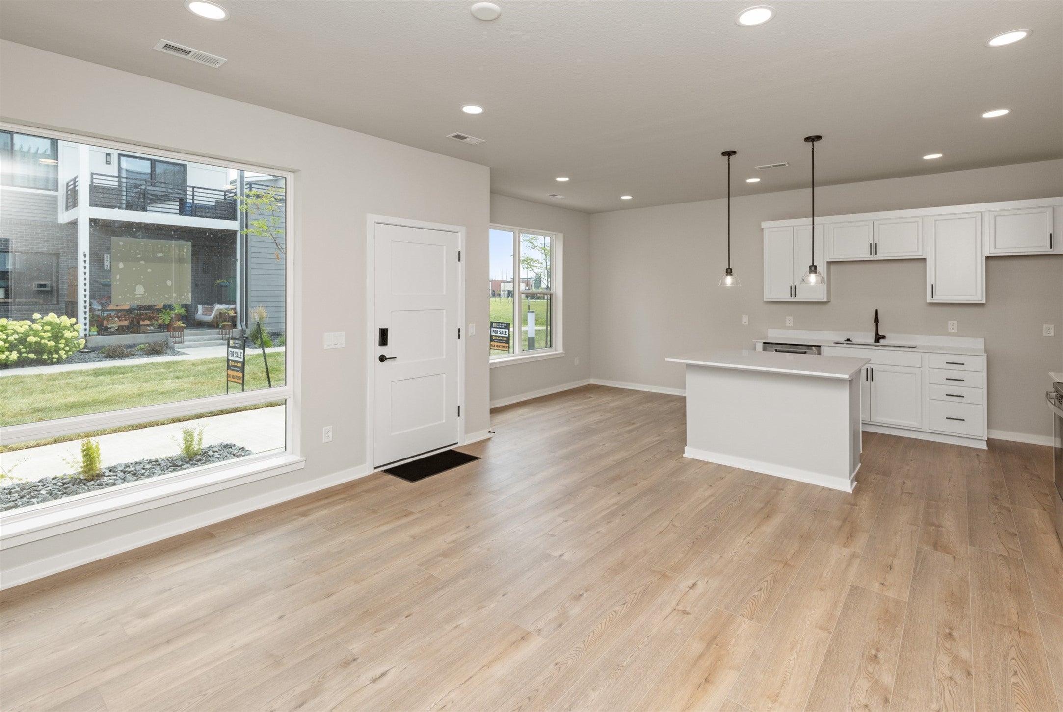 462 SW 12th Street